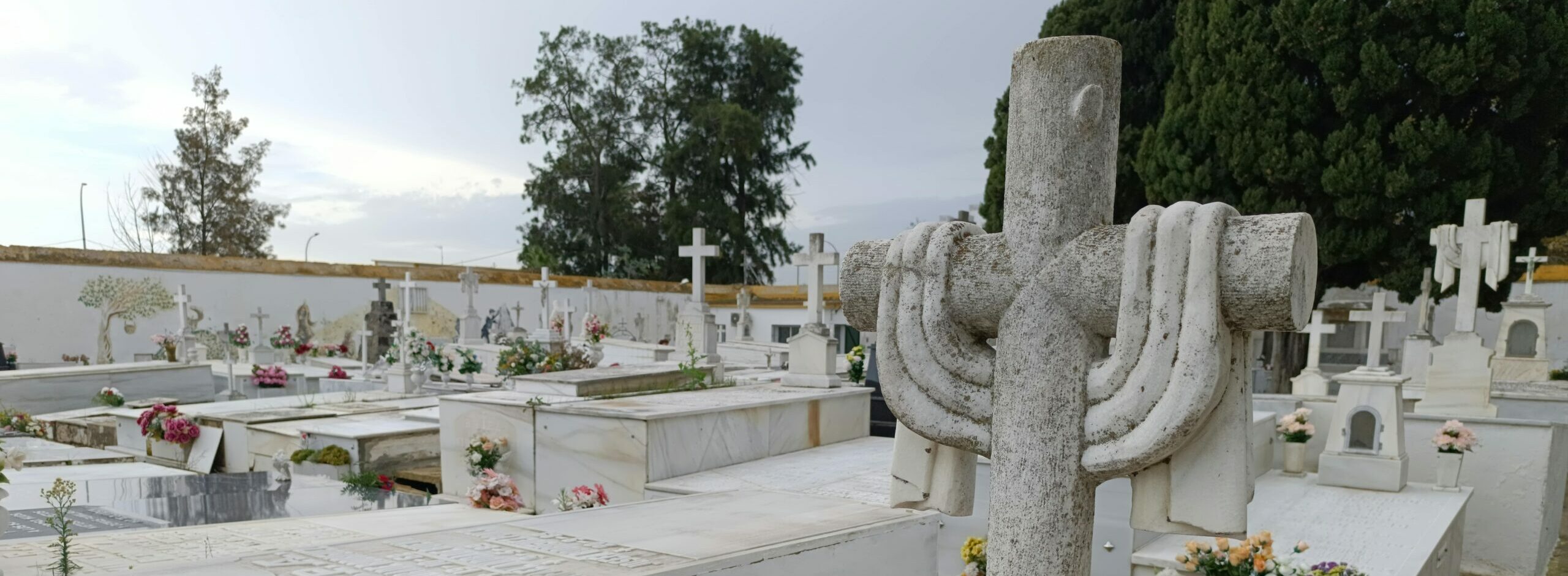 La Toussaint à travers le monde - Cimetière